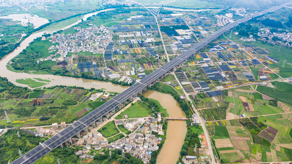 放大數(shù)據(jù)優(yōu)勢(shì)　重塑發(fā)展增勢(shì)&mdash;&mdash;2023數(shù)博會(huì)上的國(guó)企數(shù)字化轉(zhuǎn)型樣本