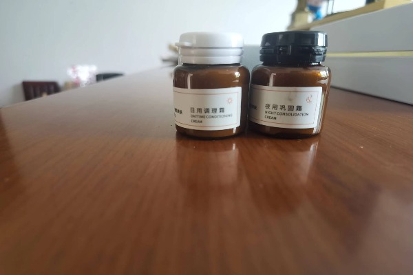 315觀(guān)察｜警惕化妝品小樣藏&ldquo;貓膩&rdquo;